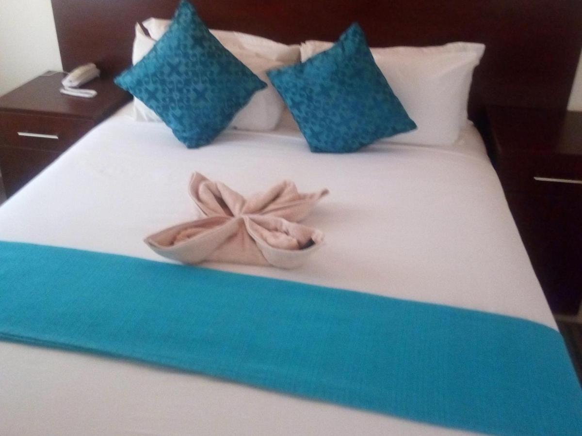 Nkanga Hotel Kasane Buitenkant foto