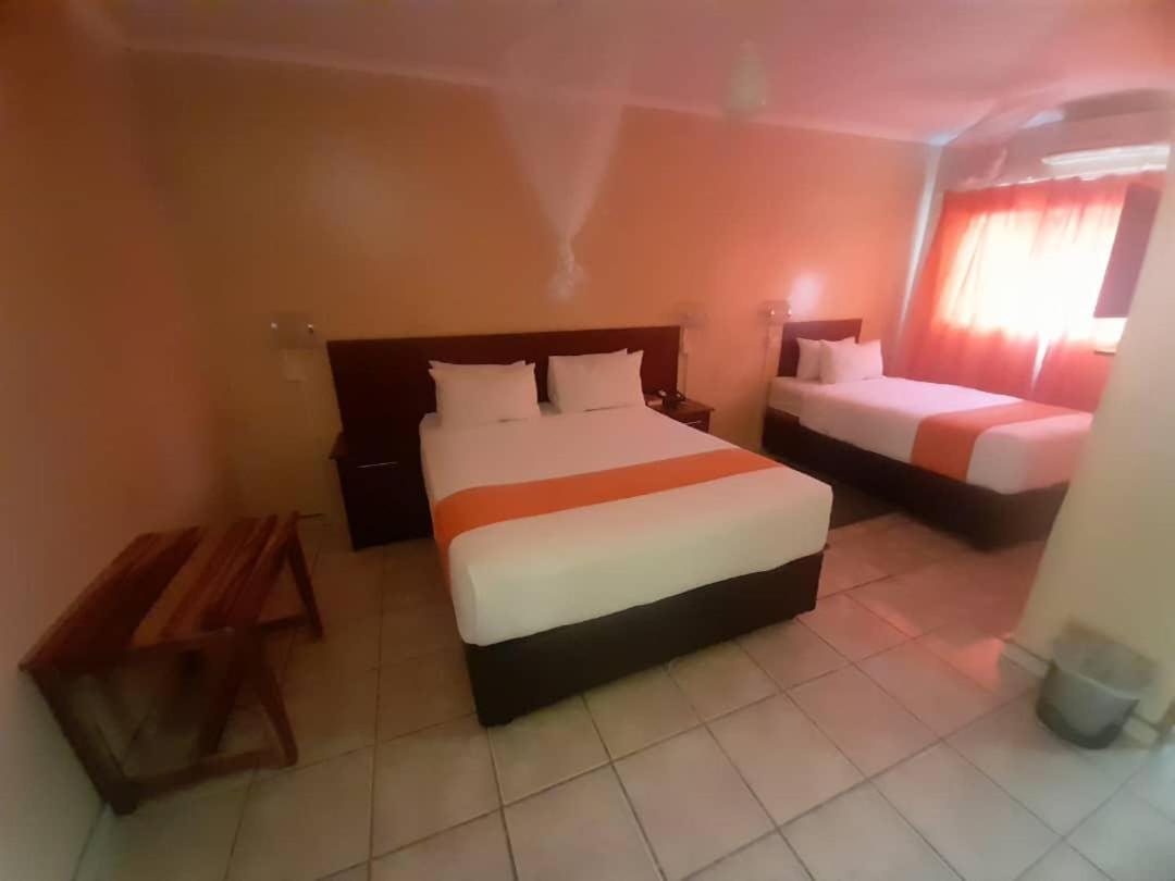 Nkanga Hotel Kasane Buitenkant foto